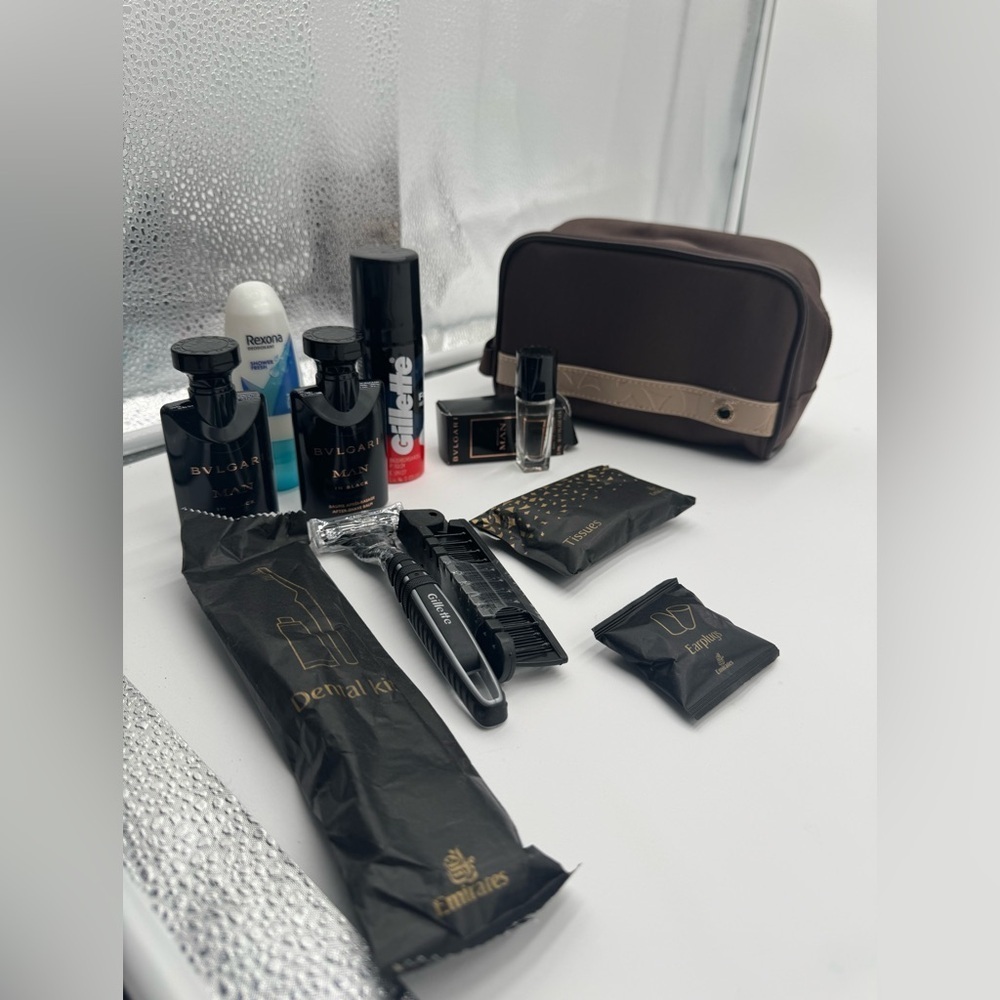 Emirates His & Hers Business Class Bvlgari Amenity Bags - Picture 2 of 12